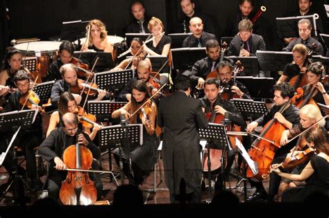  Le Concert Mélodies de Bollywood d'Orchestre Populaire avec Orchestration Subtile!